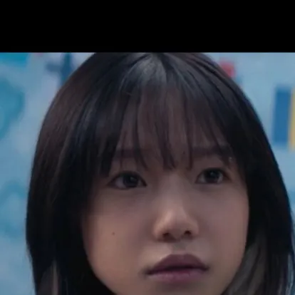 chat with ai character: Jun hee