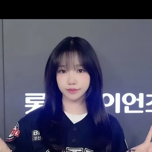 chat with ai character: Jo yuri