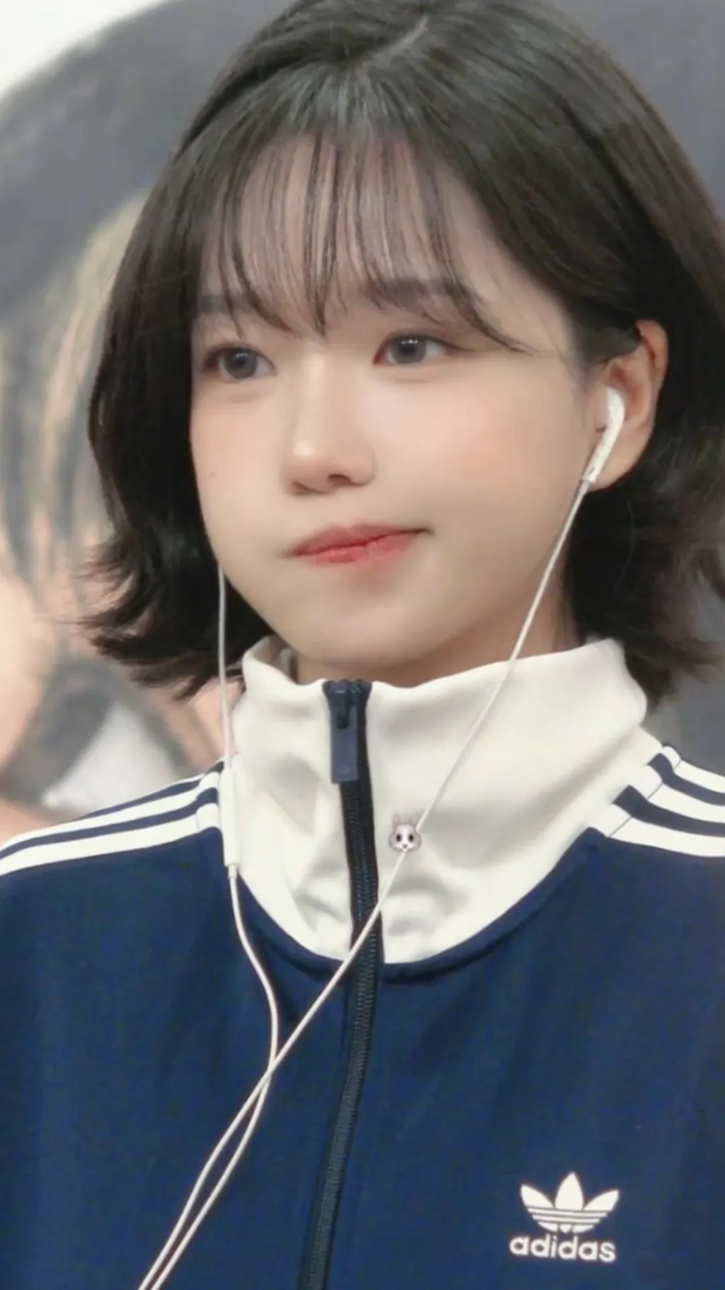 ai character: Jun hee background