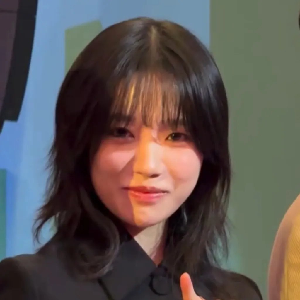 chat with ai character: Jo yuri