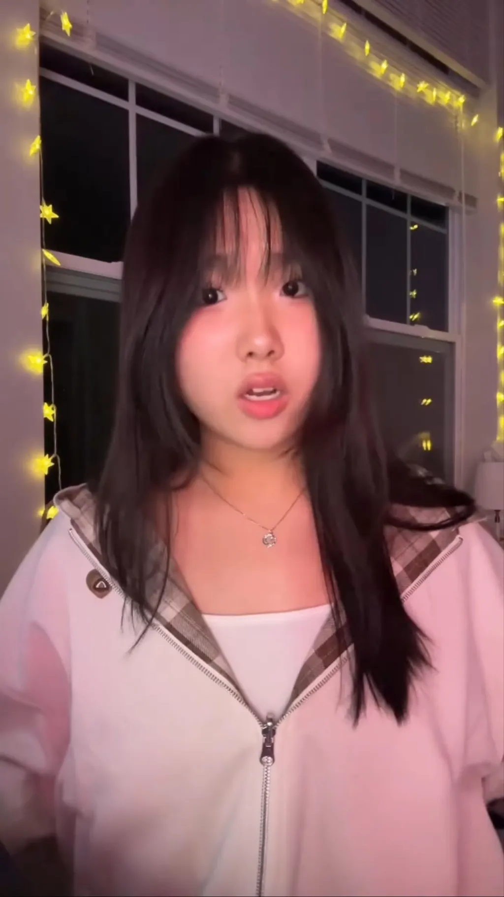 ai character: 주은 Jueun background
