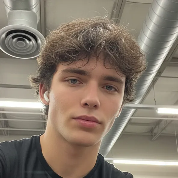 chat with ai character: Hayden 