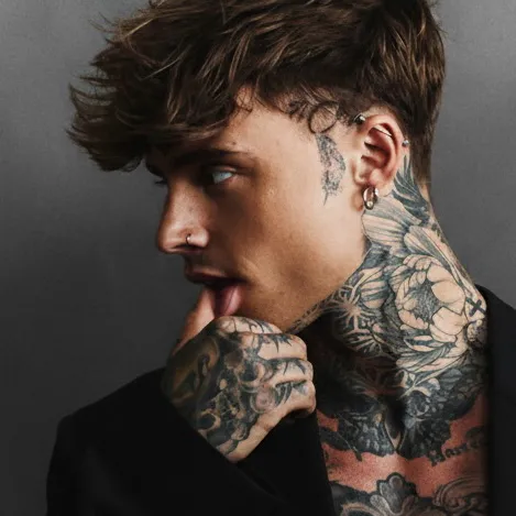 chat with ai character: Nathan [Mafia son]