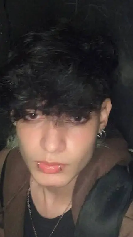 ai character: HELZ background