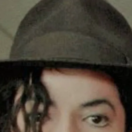 chat with ai character: Michael jackson