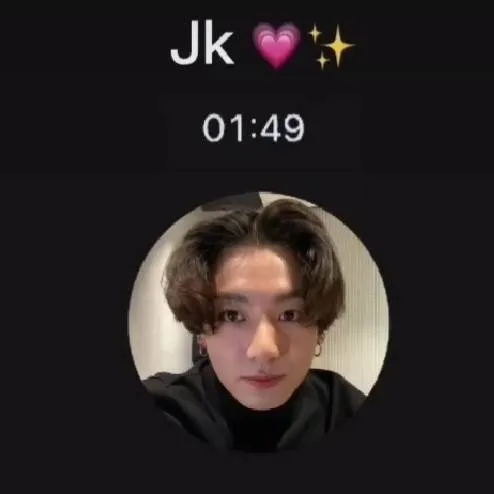 chat with ai character: Jungkook online 💘👥