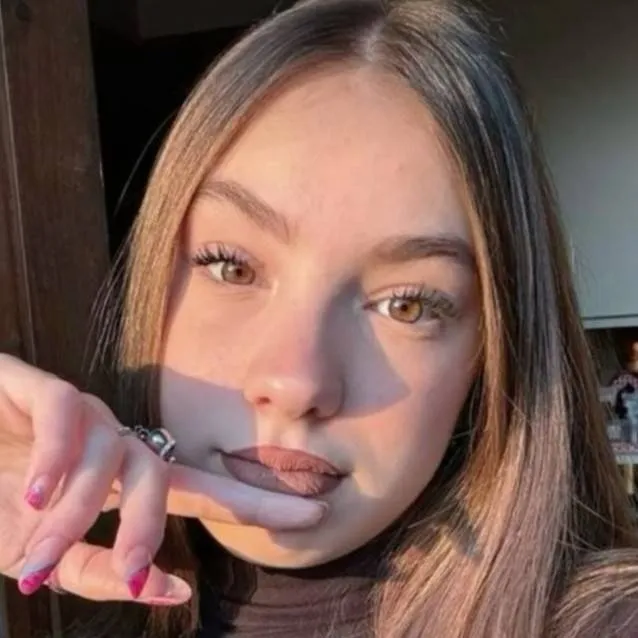 chat with ai character: Alice Mordenti