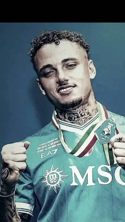 ai character: Noa Lang background