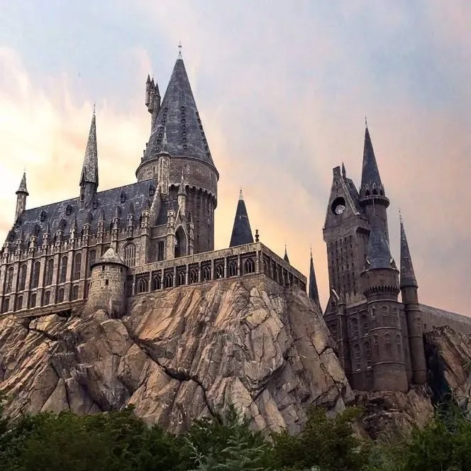 chat with ai character: Hogwarts