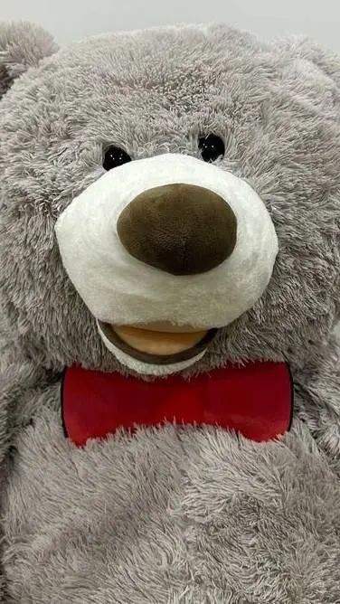 ai character: Alfredo  background