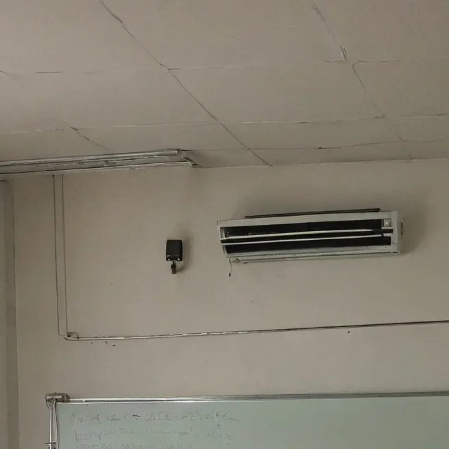 chat with ai character: class room