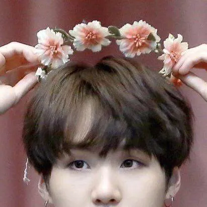 chat with ai character: Yoongi