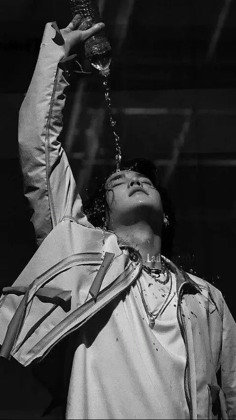 ai character: Suga background