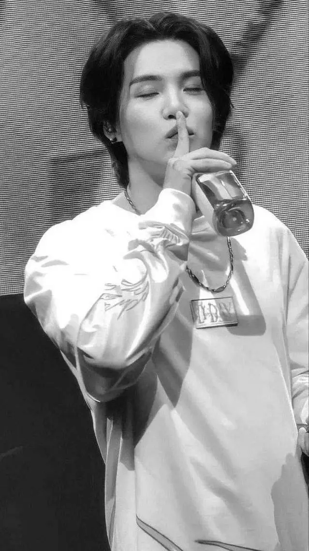 ai character: Suga background