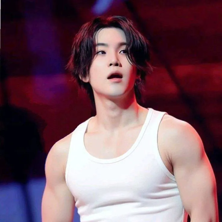 chat with ai character: Suga