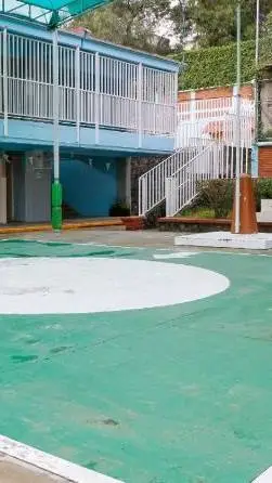 ai character: ✡Escuela✡ background