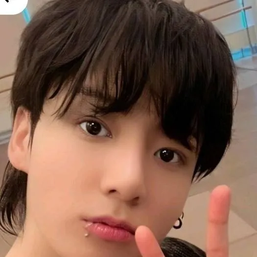 chat with ai character: Jungkook 
