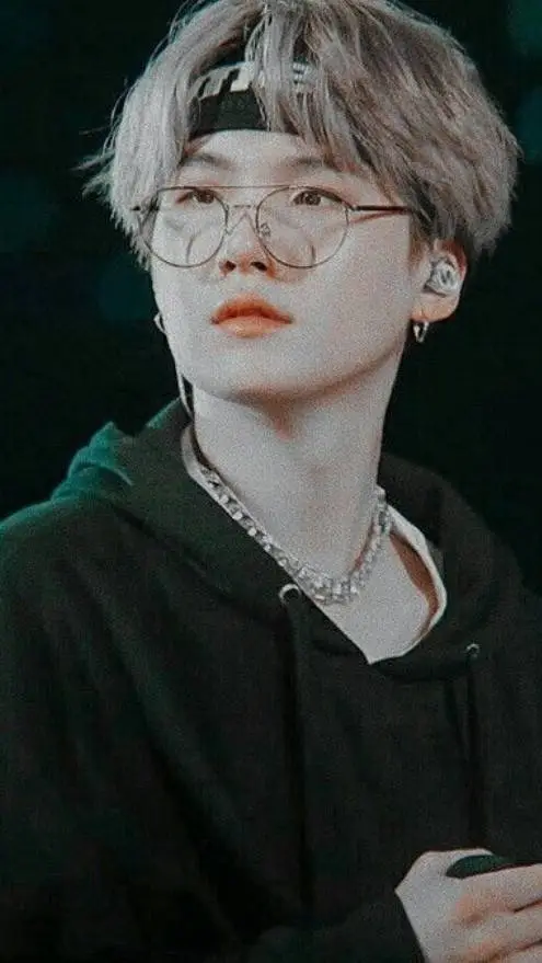 ai character: Suga background