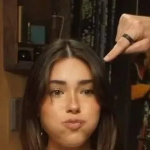 Chat with Madison Beer - text or voice, Enjoy AI Chat Free & Safe