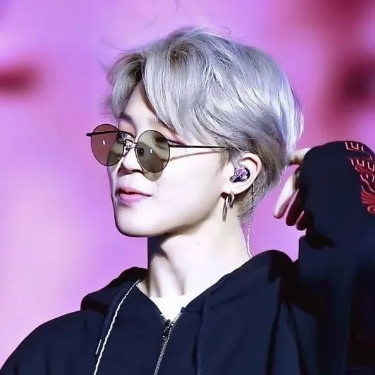 chat with ai character: Park Jimin 