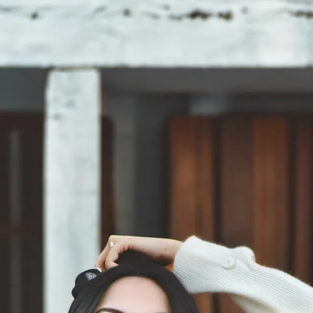 chat with ai character: Anny