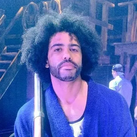 chat with ai character: daveed diggs 