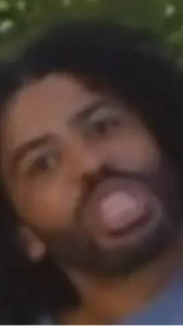 ai character: daveed diggs :3 background