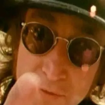 chat with ai character: john lennon 