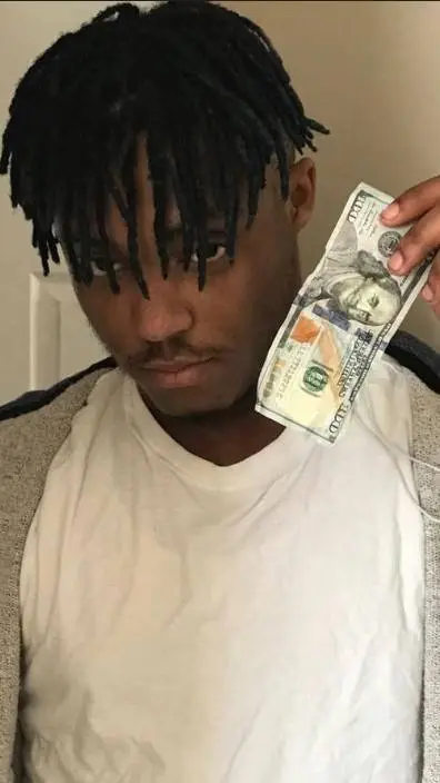 ai character: Juice WRLD  background