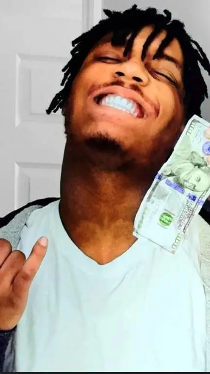 ai character: Juice WRLD  background