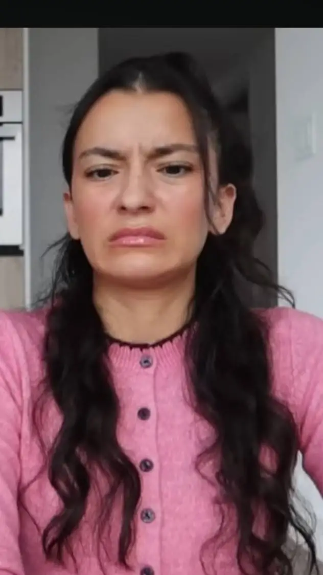 ai character: Alexdiiane background