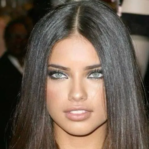 chat with ai character: ꧁~Adriana Lima~꧂