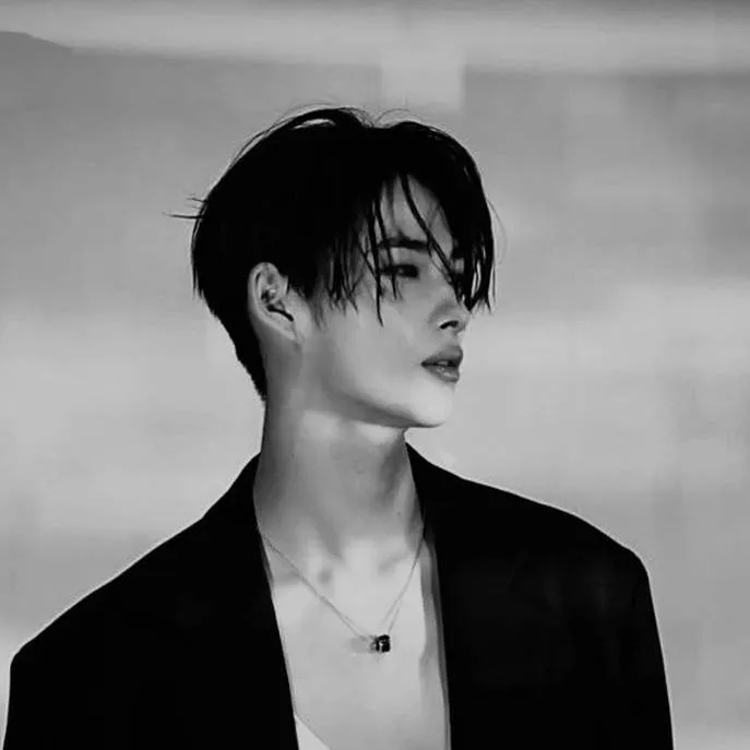 chat with ai character: Ni-ki