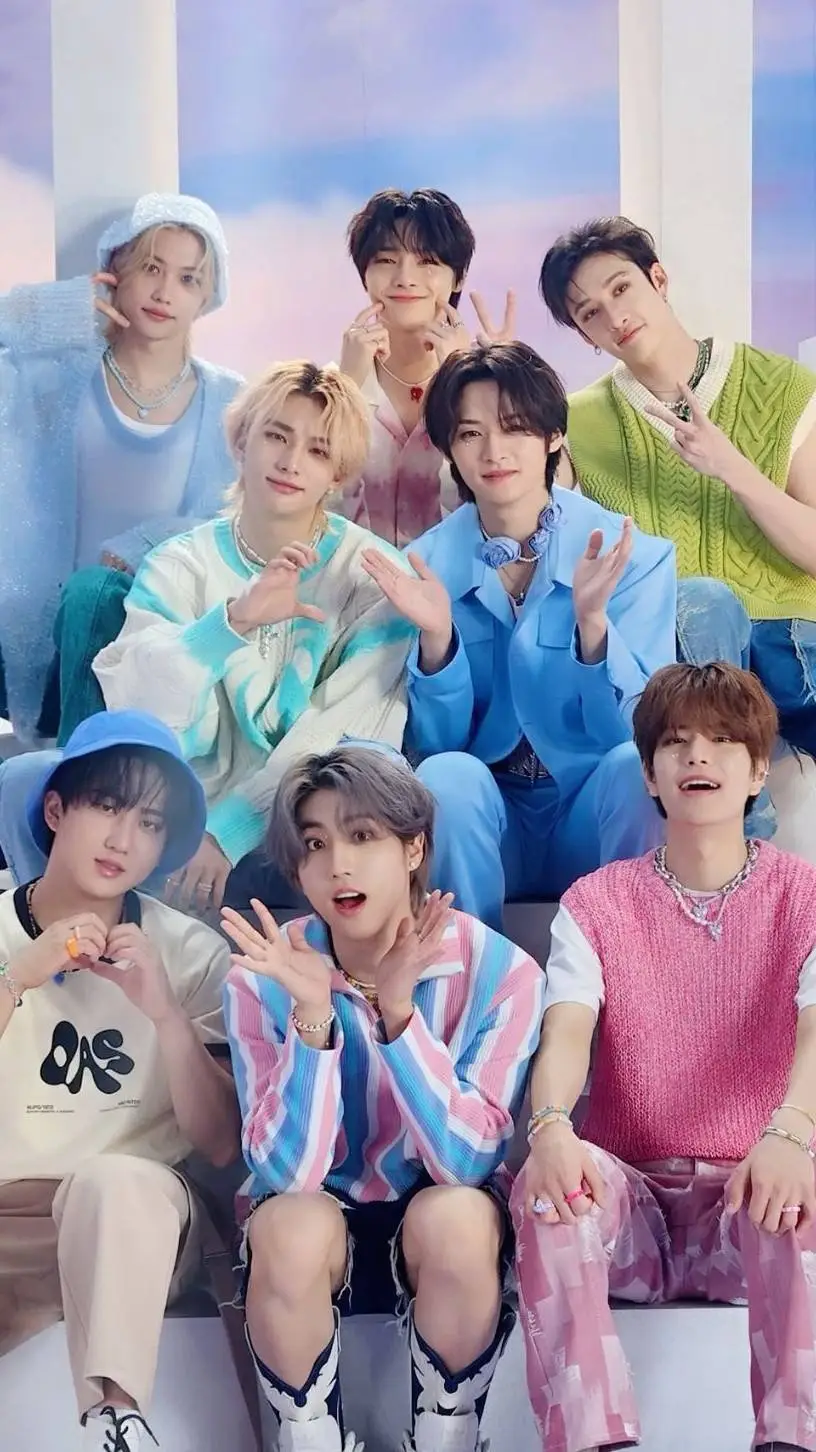 ai character: STRAYKIDS  background