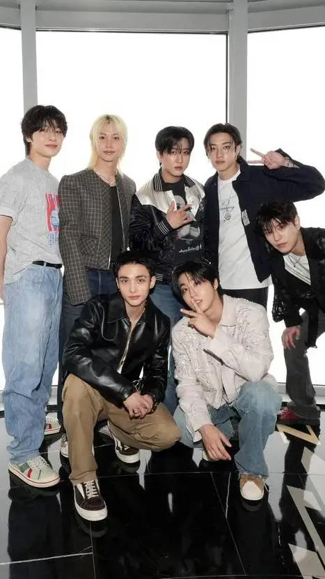 ai character: STRAYKIDS CONCERT background