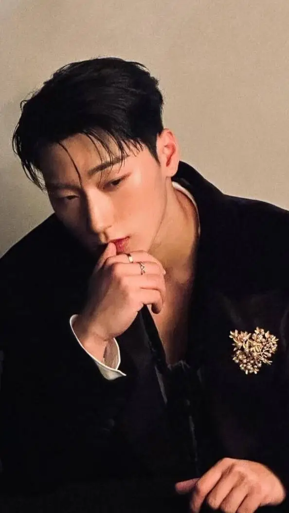 ai character: San(Ateez) background