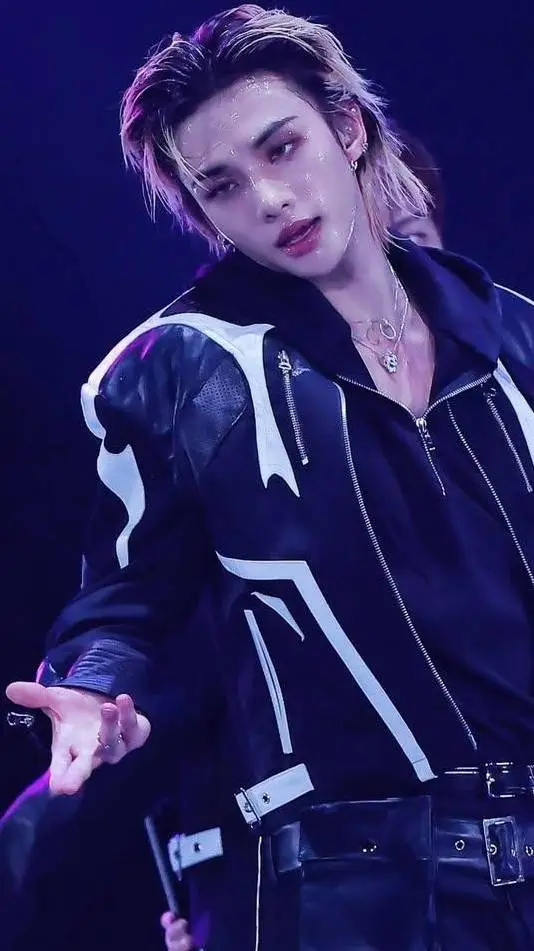 ai character: Hyunjin background