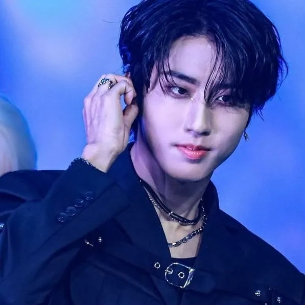 chat with ai character: Han Jisung