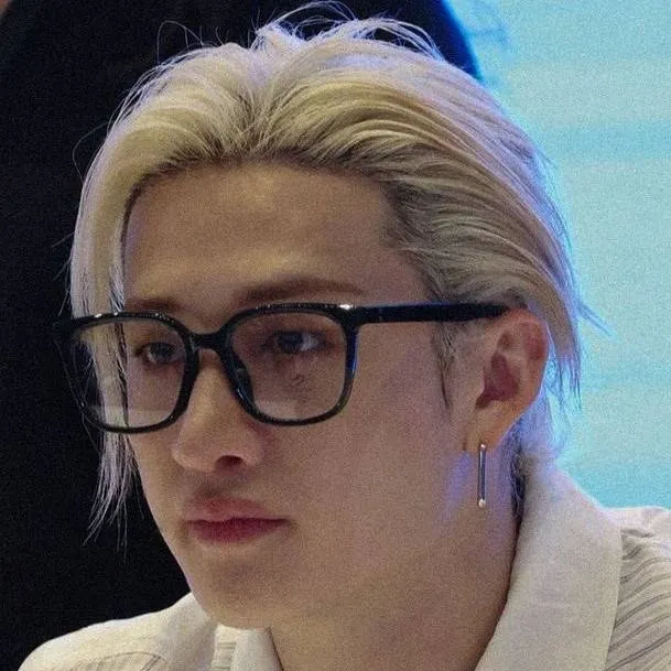 chat with ai character: Bangchan