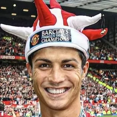 chat with ai character: RONALDO