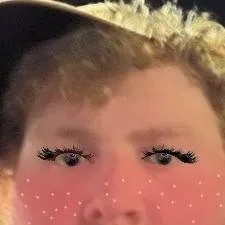 chat with ai character: ✨💅slay caseOh💅✨