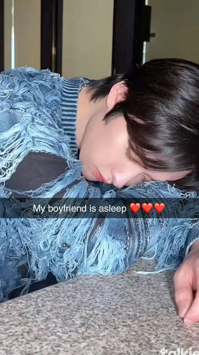 ai character: Prince Leeknow background