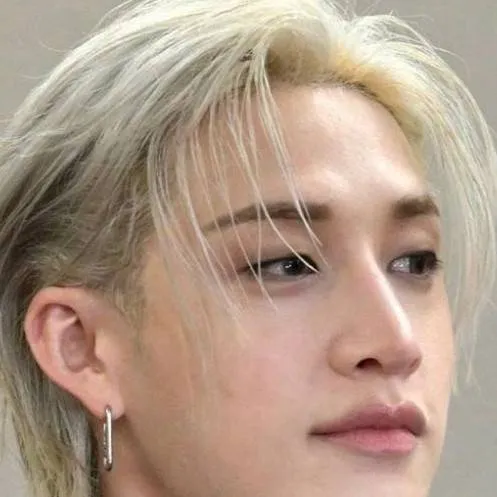 chat with ai character: Channie hybrid 