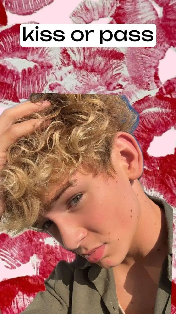 ai character: Mikey  background