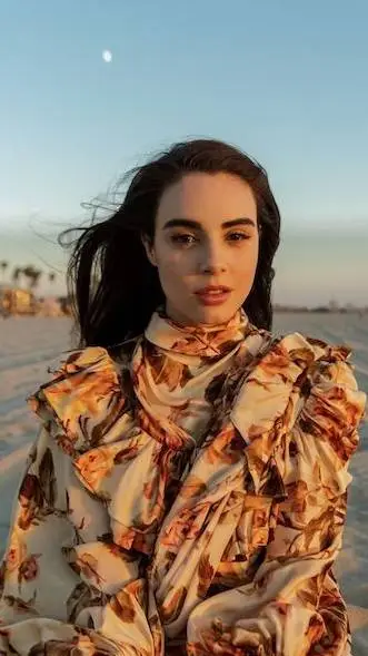 Talkie AI - Chat with Riley valez 