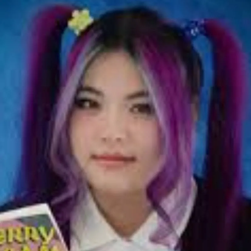 chat with ai character: LUNAR