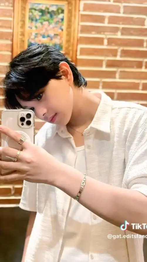 ai character: ethan david  background