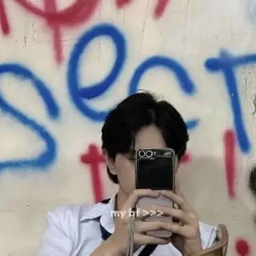 chat with ai character: sheen mendoza 