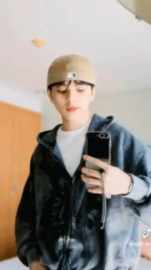 ai character: enemies to lovers  background