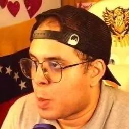 chat with ai character: HYAKO21P